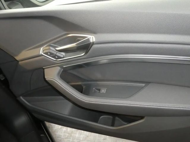 Audi Q8 e-tron 55 Business Quattro