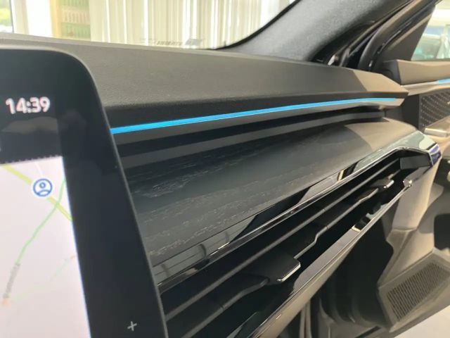 Renault Espace E-Tech Hybrid Iconic