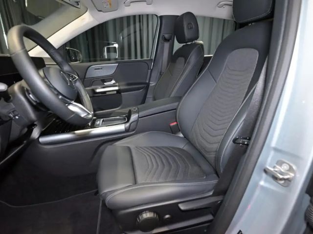 Mercedes-Benz B 200 Progressive