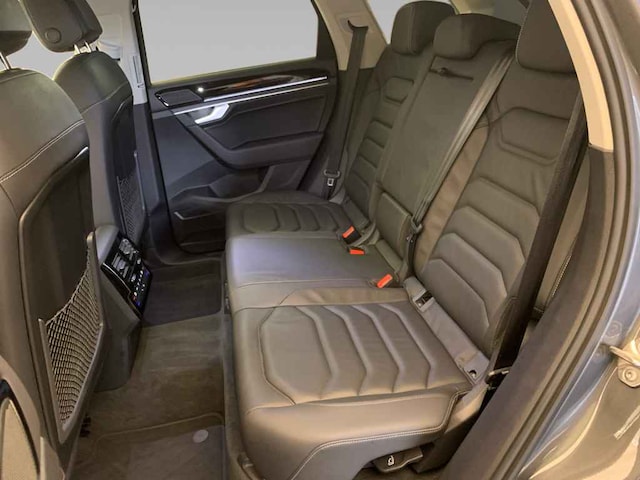 Volkswagen Touareg Touareg TDI tiptr. 4M *AHK*LEDER*LUFTF*R-CAM*NAV