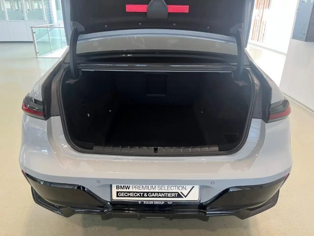 BMW 750 M-Sport Sedan xDrive