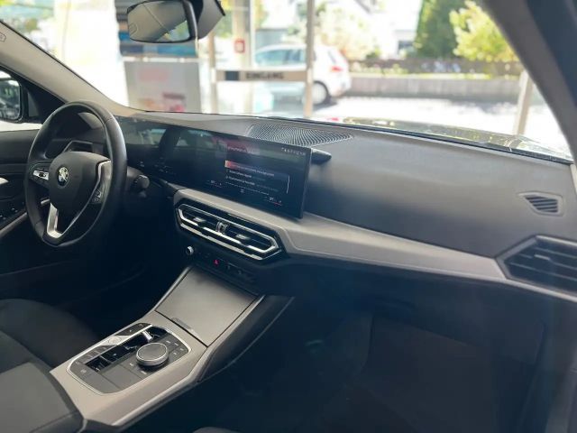 BMW 320 320d Sedan xDrive