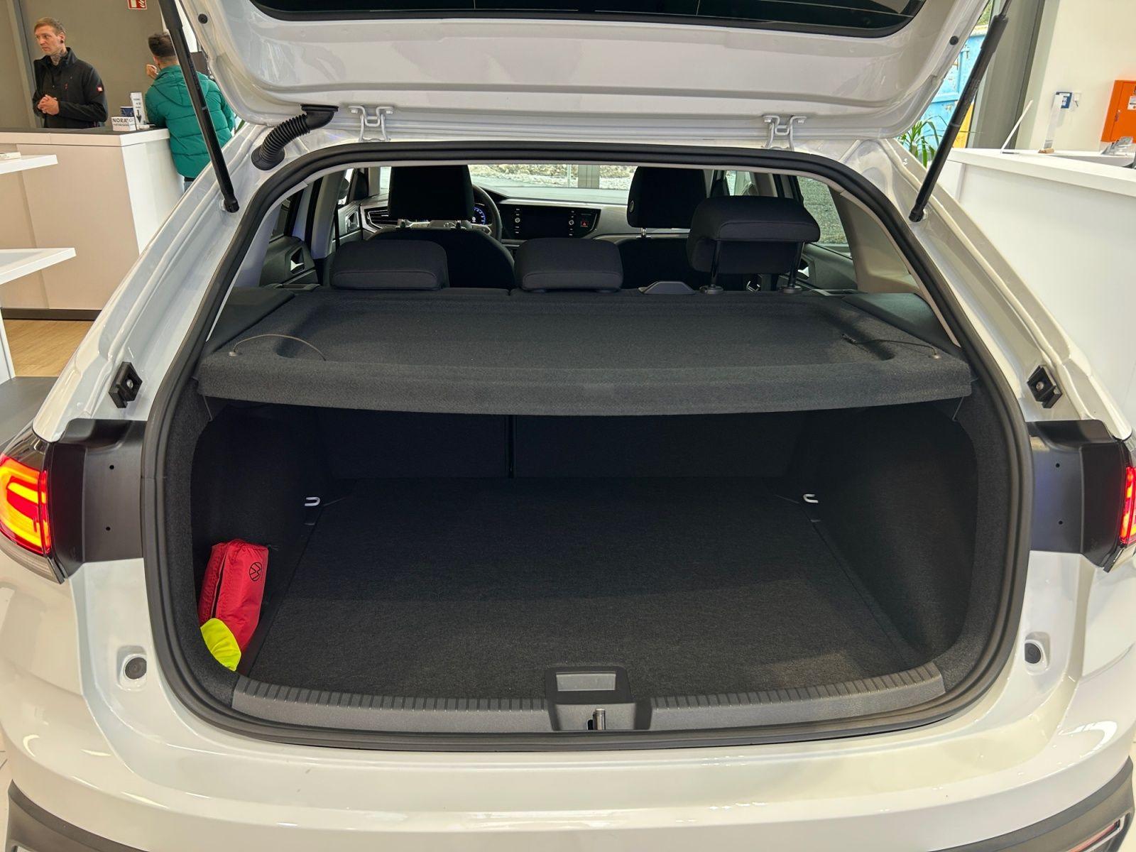 Volkswagen Taigo 1.0 TSI DSG Style