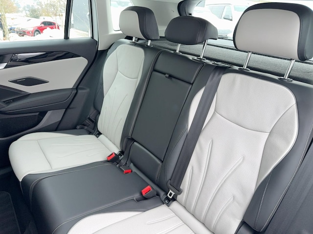 Volkswagen Tiguan TDI 4M Matrix/Pano/CarPlay/AHK