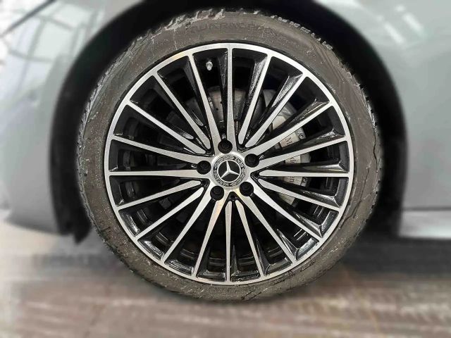 Mercedes-Benz C 300 AMG Line C 300 d Sedan