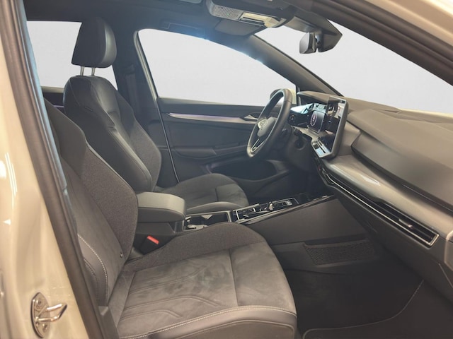 Volkswagen Golf 1.5 eTSI DSG Golf VIII Style