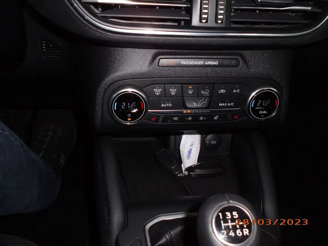 Ford Focus Titanium Wagon