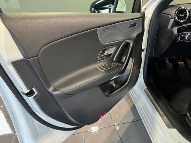 Mercedes-Benz A 200 Progressive