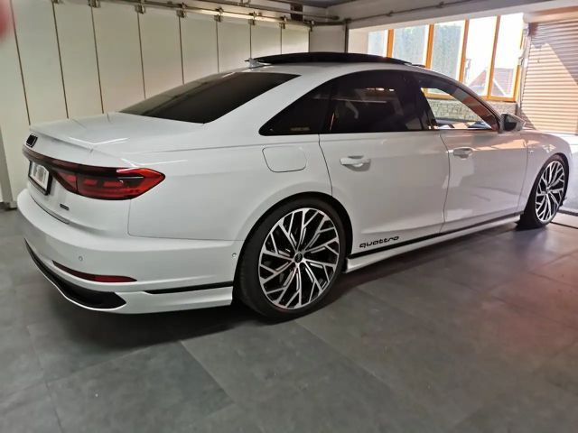 Audi A8 S-Line