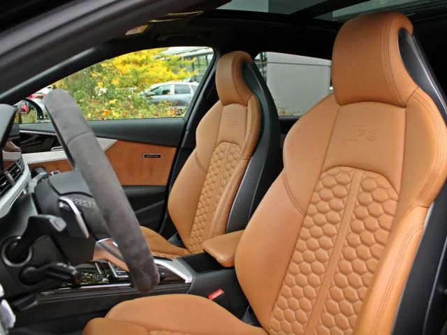 Audi RS4 Avant Quattro