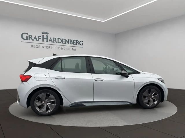 Cupra Born Schalensitze - HuD - Wärmepumpe - Tech M