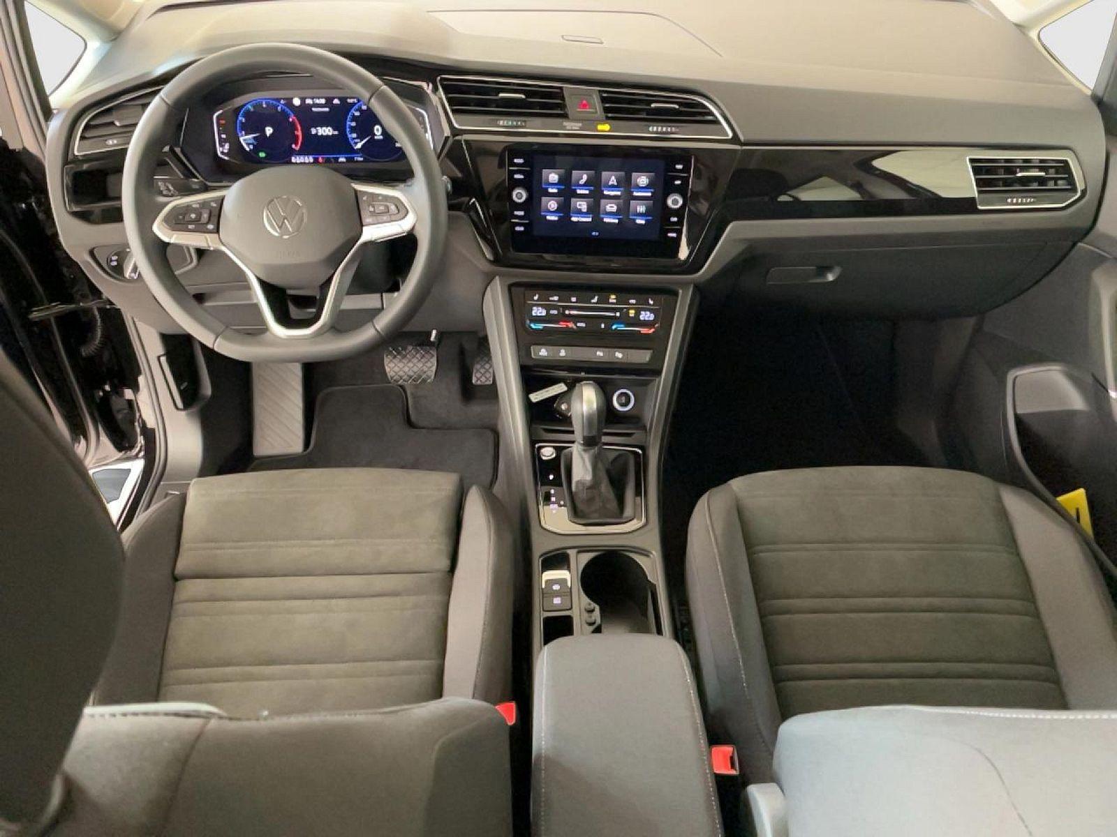 Volkswagen Touran 1.5 TSI DSG Highline