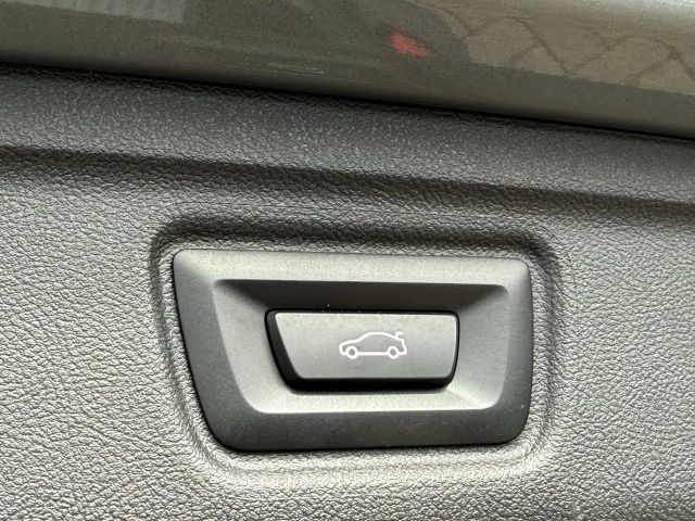 BMW 320 320d M-Sport xDrive