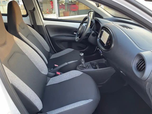 Toyota Aygo X Hatchback Play X-play