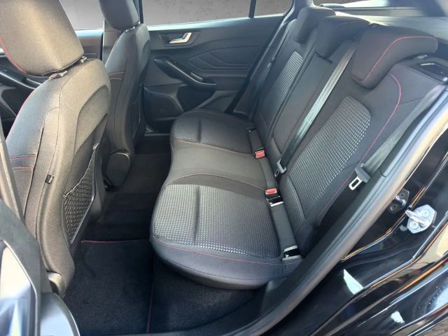 Ford Focus ST Line Wagon