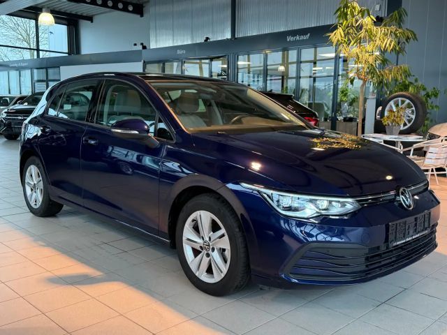 Volkswagen Golf 1.5 eTSI Life