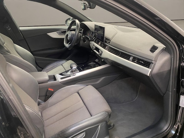 Audi A4 35 TDI Avant S-Line S-Tronic