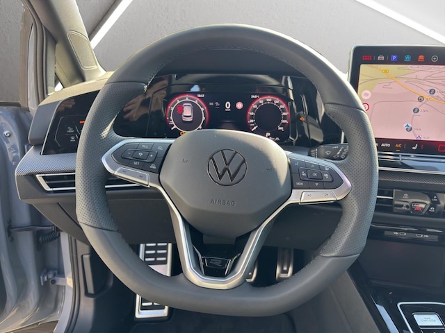 Volkswagen Golf 1.5 TSI DSG R-Line