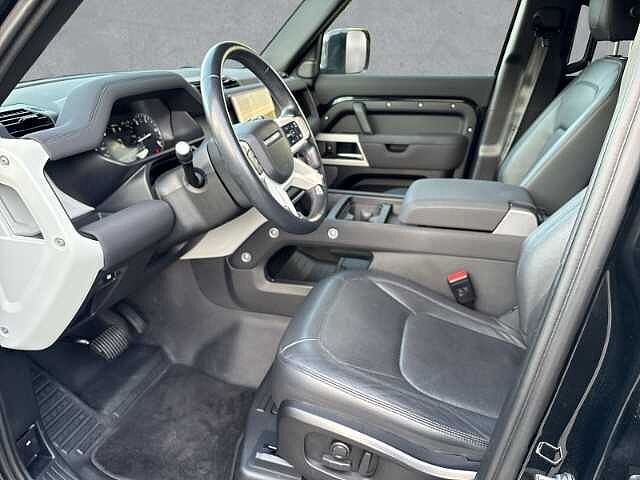 Land Rover Defender 110 SE