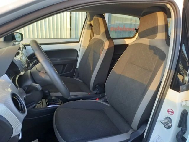 Volkswagen e-up! Style