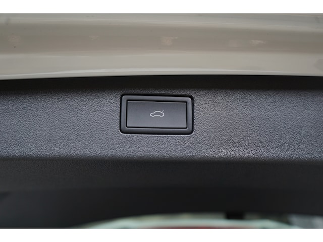 Volkswagen Tiguan 2.0 TDI IQ.Drive R-Line