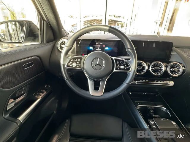 Mercedes-Benz GLA 180 Progressive