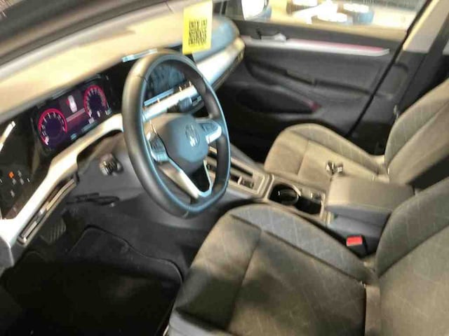 Volkswagen Golf 1.5 eTSI DSG Variant