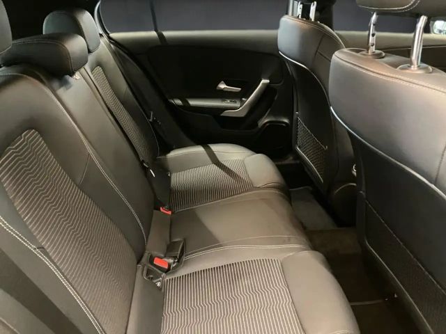 Mercedes-Benz A 200 Progressive