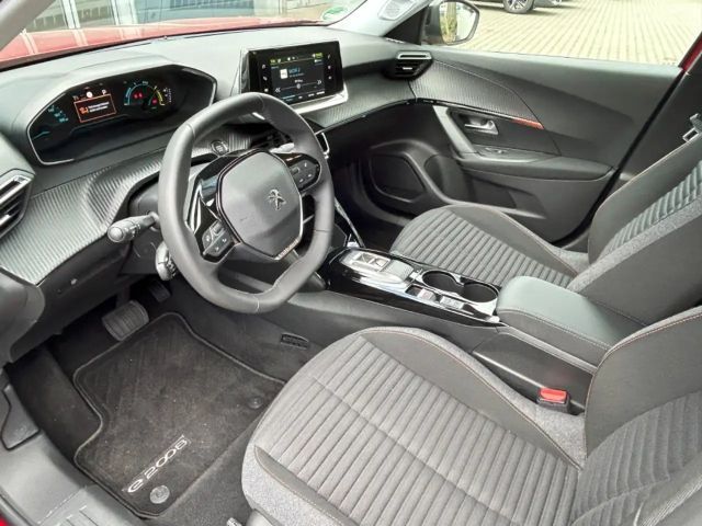 Peugeot E-2008 Active Pack