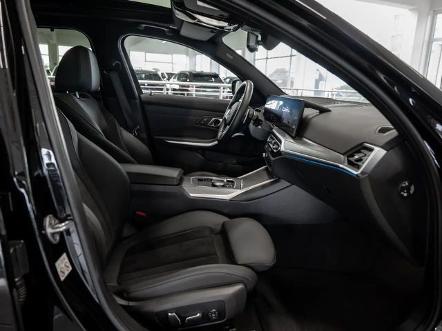 BMW 320 320i M-Sport Touring