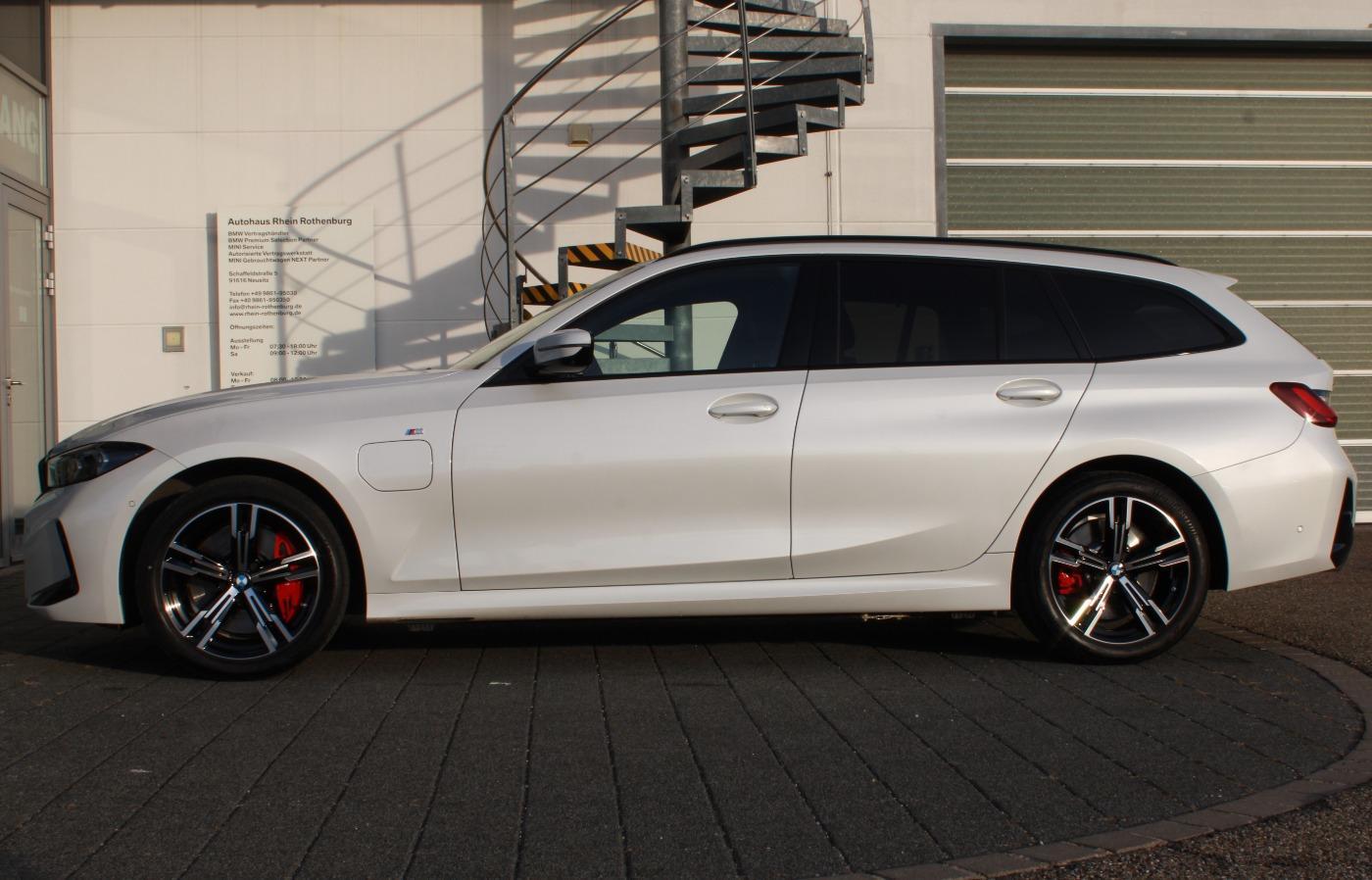 BMW 330 330e Touring xDrive