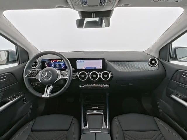 Mercedes-Benz B 180 Progressive Sedan