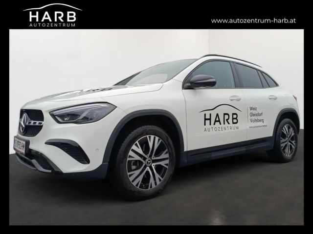 Mercedes-Benz GLA 180 GLA 180