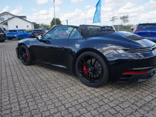 Porsche 992 Cabrio GTS