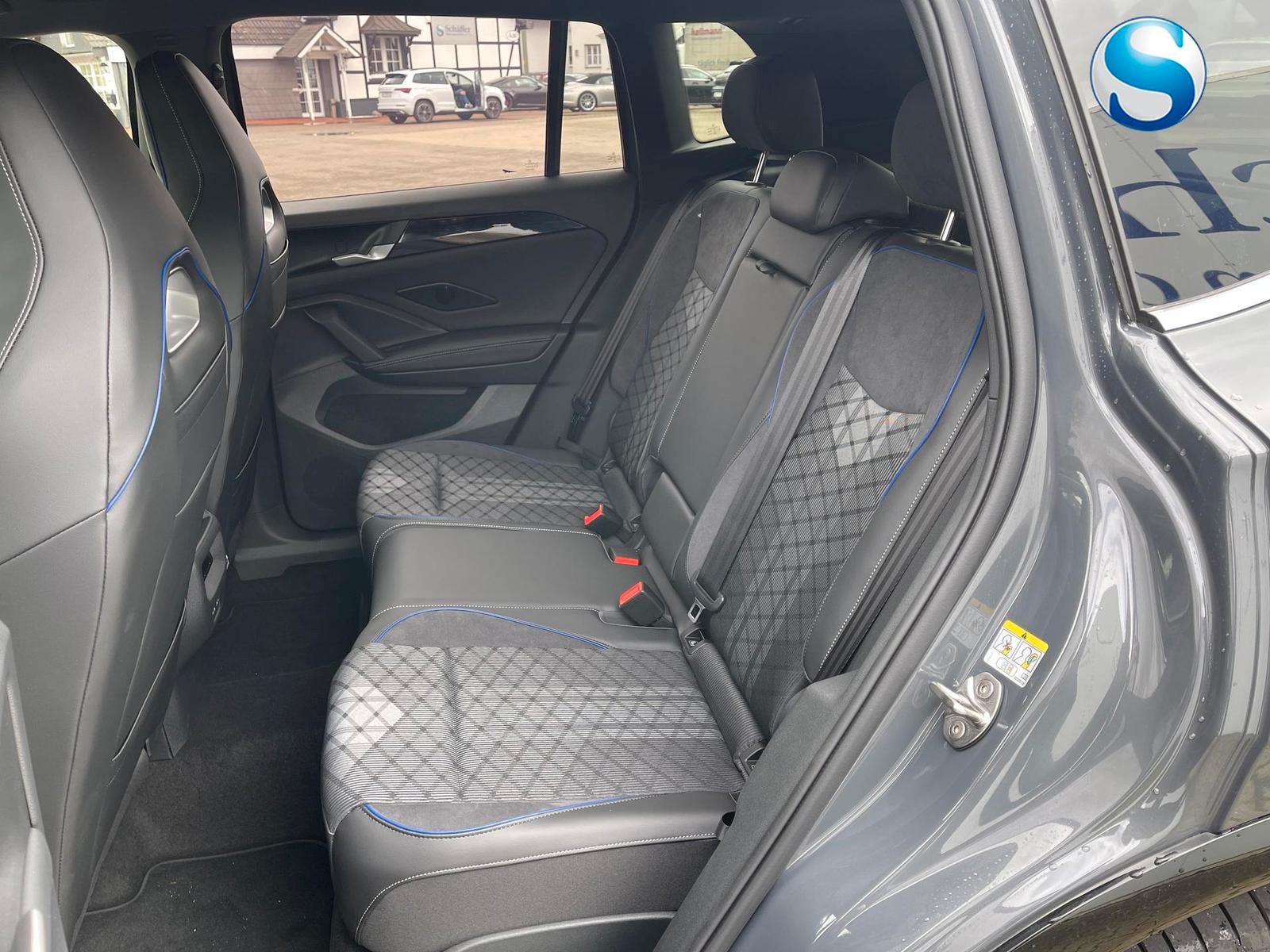 Volkswagen Tiguan IQ.Drive R-Line