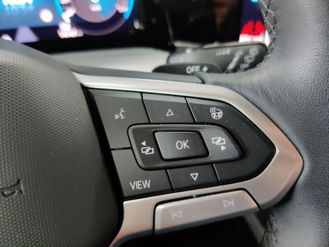 Volkswagen Golf 1.5 eTSI Move Variant