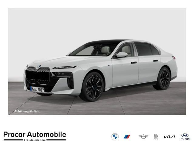 BMW 740 740d M-Sport Sedan xDrive