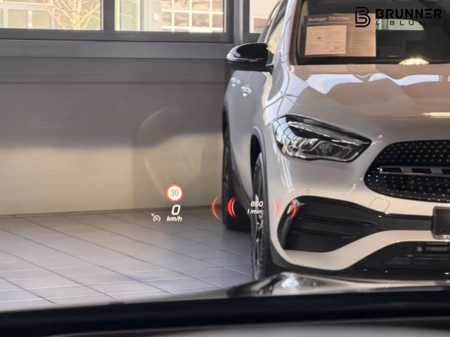 Mercedes-Benz A 220 4MATIC AMG Line