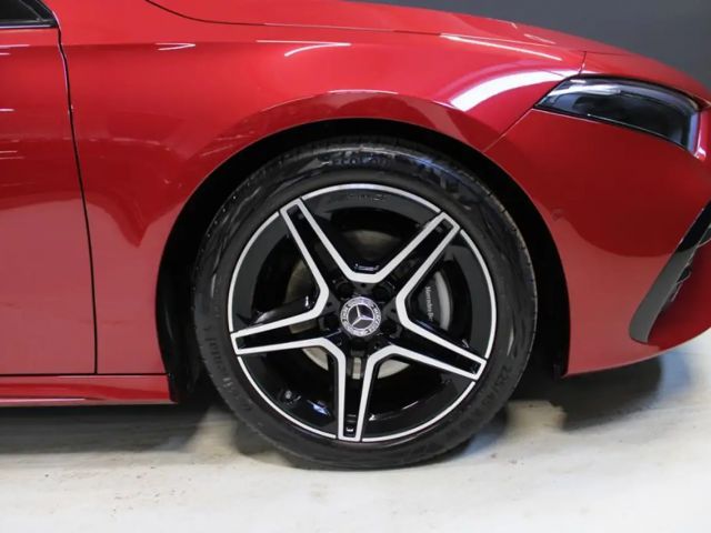 Mercedes-Benz A 180 AMG Line