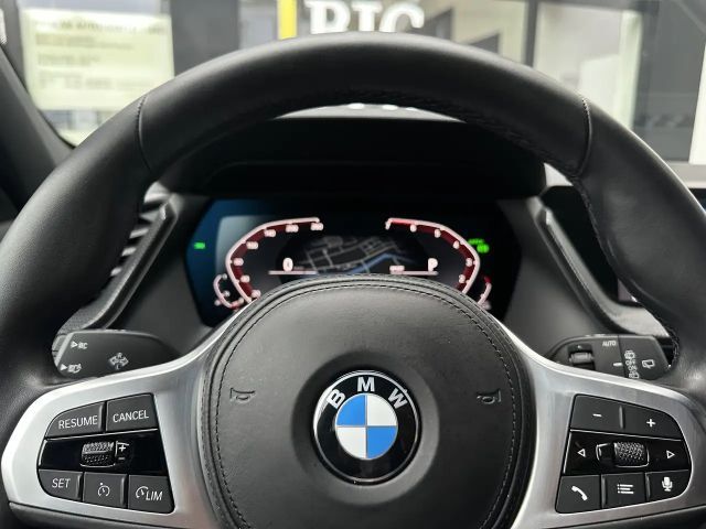 BMW 118 118i M-Sport Sedan