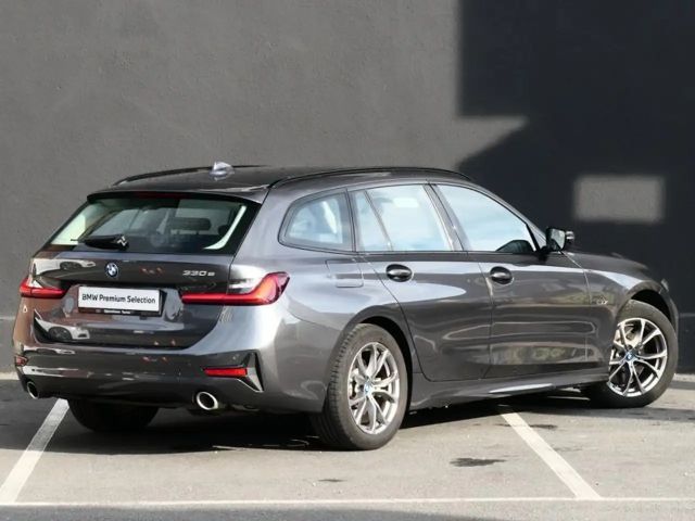BMW 330 330e Touring