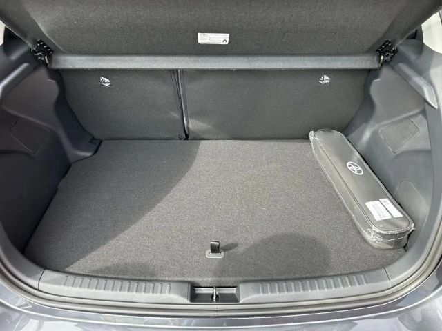 Toyota Yaris Hatchback Hybride VVT-i