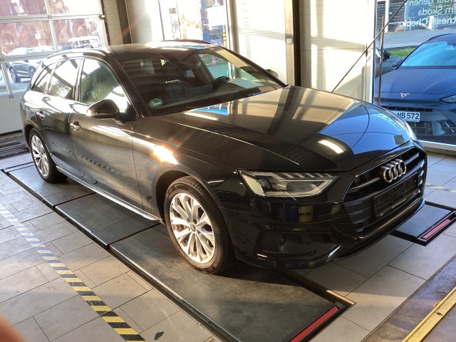 Audi A4 40 TFSI Avant S-Tronic