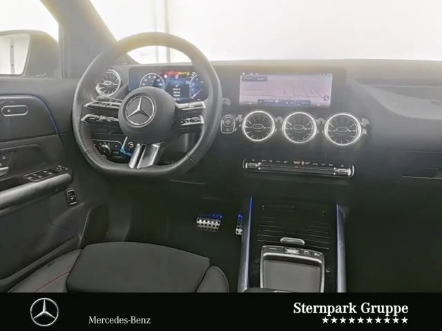 Mercedes-Benz GLA 200 AMG Line