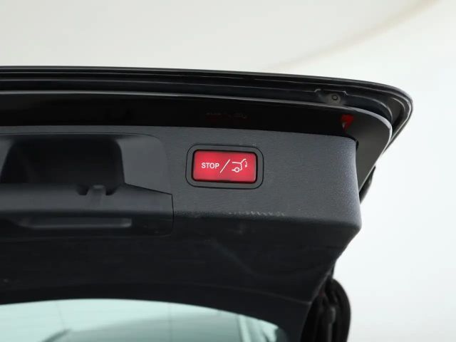 Mercedes-Benz E 220 AVANTGARDE E 220 d Estate