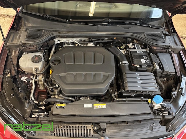 Volkswagen Golf 2.0 TSI Golf VIII IQ.Drive