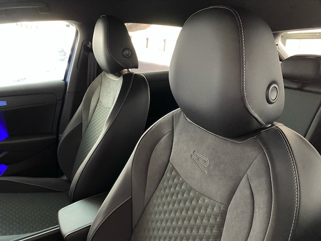 Volkswagen T-Roc 1.5 eTSI DSG R-Line