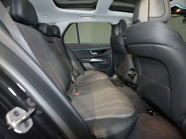 Mercedes-Benz E 200 AVANTGARDE Estate