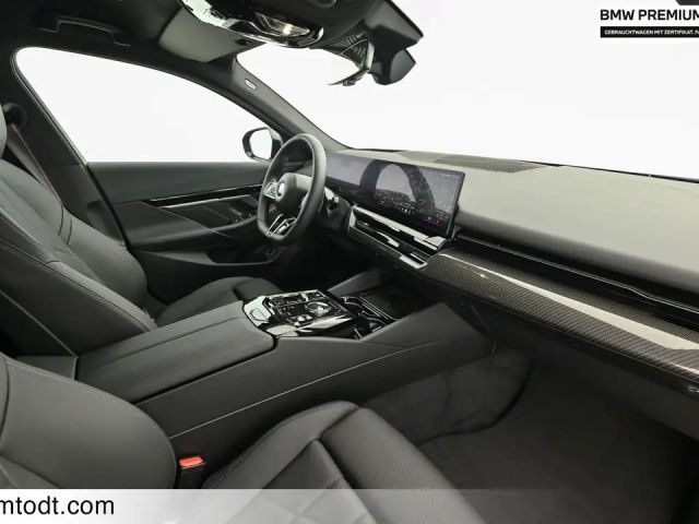 BMW 520 520d M-Sport Sedan xDrive