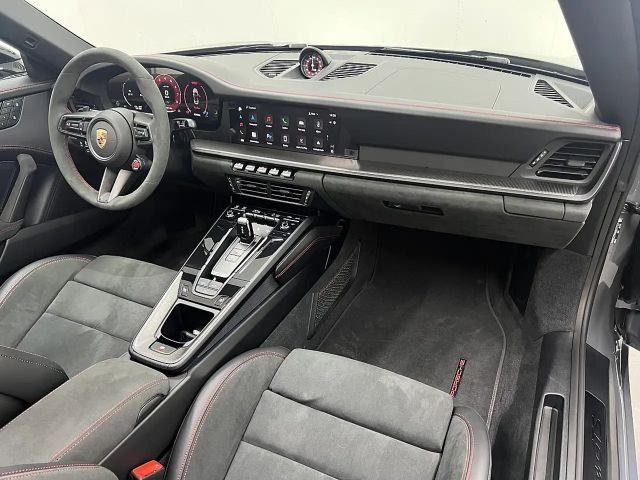 Porsche 911 Cabrio Carrera GTS